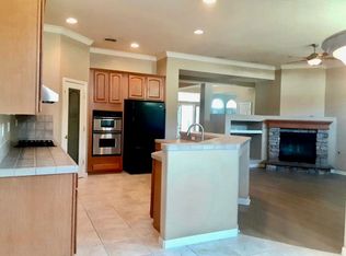 10003 E Taron Dr, Elk Grove, CA 95757