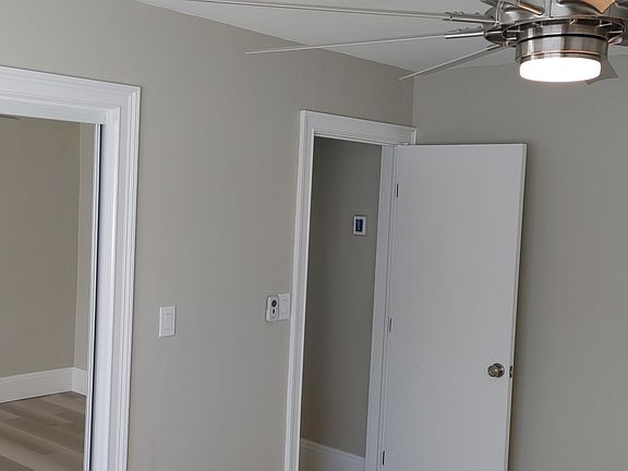 3rd image of 1501 NW 6th Ave