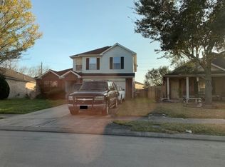 16911 Watering Oaks Ln, Houston, TX 77083