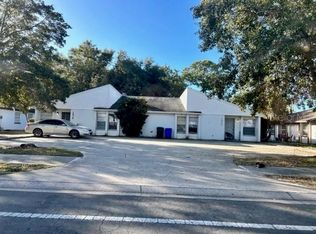 1932 Crystal Grove Dr, Lakeland, FL 33801