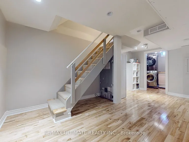 3081 Olympus Mews — Photo 30
