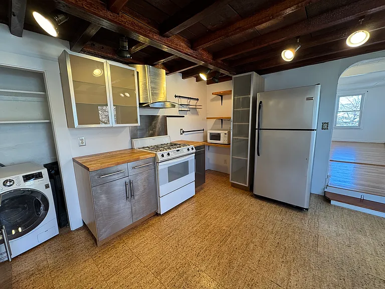 15 Tremont St #2 — Photo 4