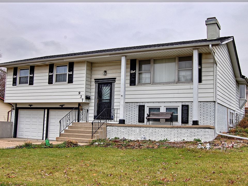 1st image of 937 S Braintree Dr