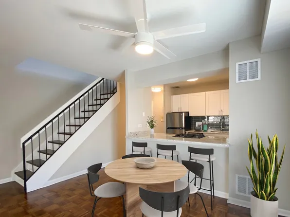 750 W. Briar Place, 750 W Briar Pl, Chicago, IL 60657