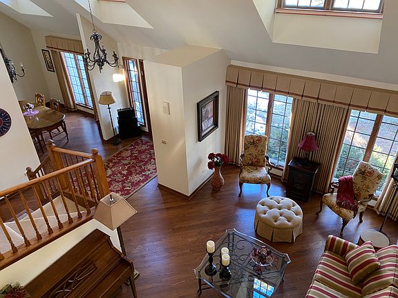 3rd image of 854 S Parkplace Dr