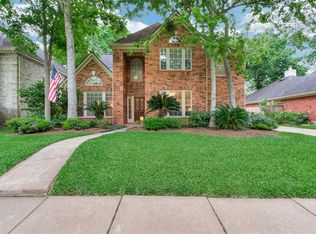 1419 Honeysuckle Ln, Sugar Land, TX 77479