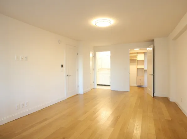 305 East 86th Street image 17 of 28