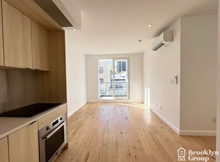 257 Driggs Ave #4C, Brooklyn, NY 11222