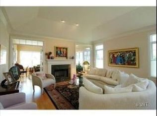 5814 Prairie Ridge Rd, Crystal Lake, IL 60014