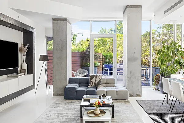 Sold by Compass | media 1