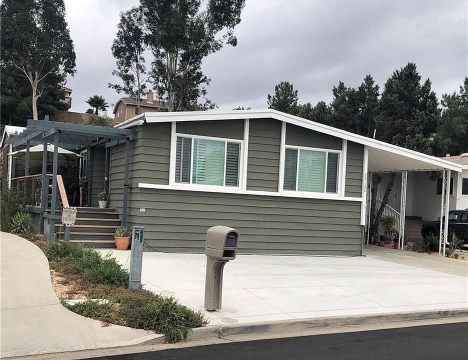 1st image of 29180 Camino Alba