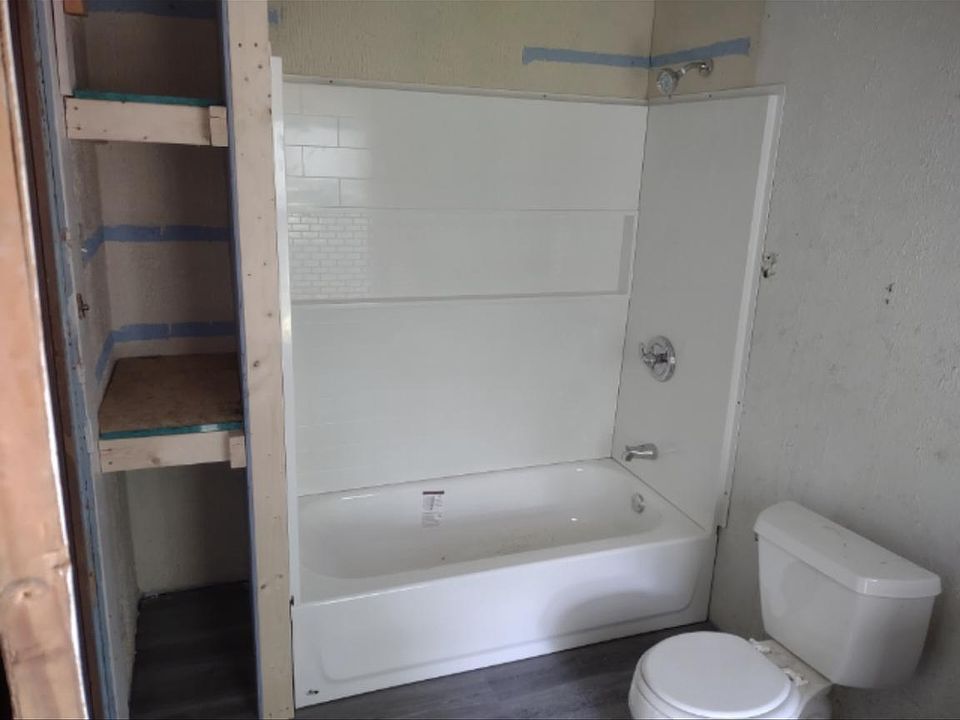 2nd image of 234 W 9th St