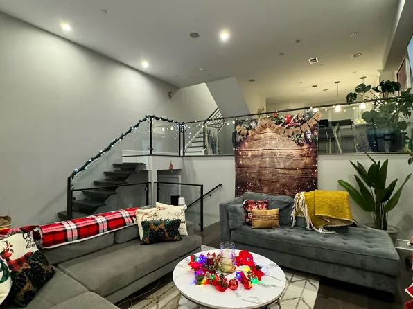 1309 S Capitol St, Philadelphia, PA 19146