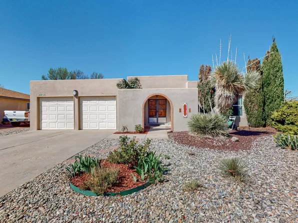 6813 Cherry Blossom Ln NE, Albuquerque, NM 87111