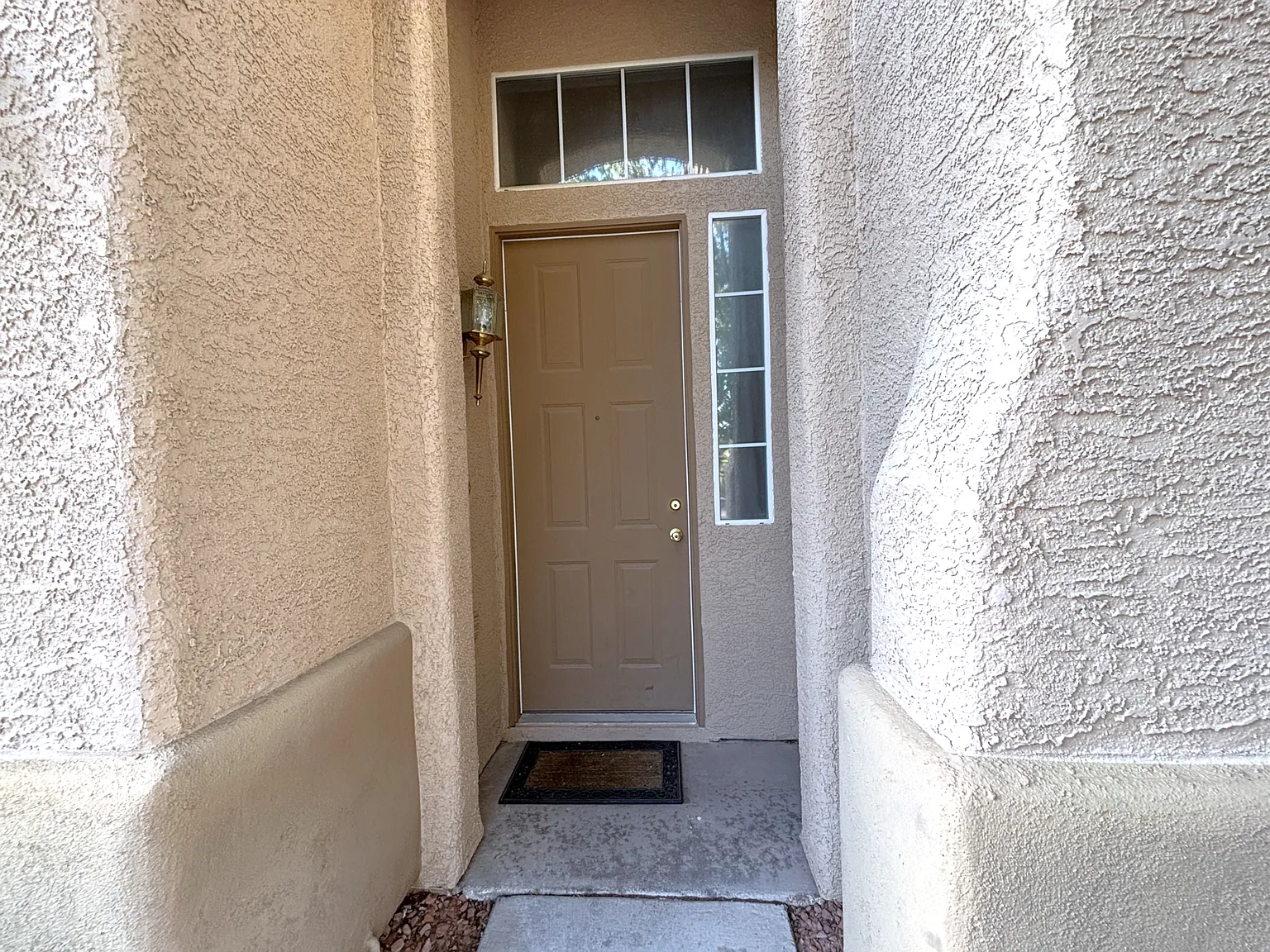 3 bed, 1654 sqft, $1,950 — Photo 2