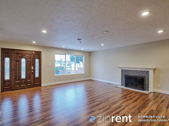 3rd image of 40519 Blacow Rd