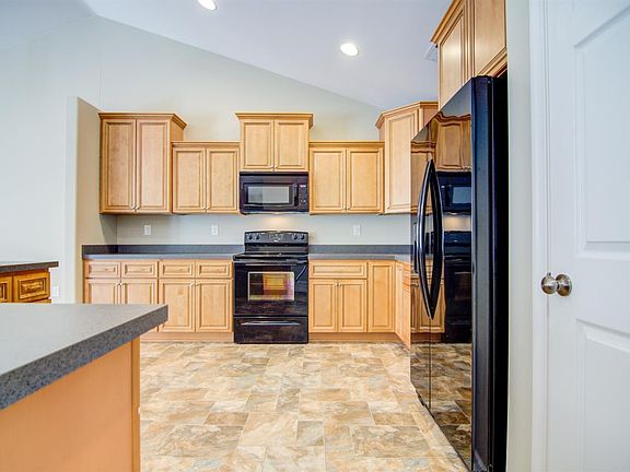 3rd image of 127 Stratford Pl Lot 51