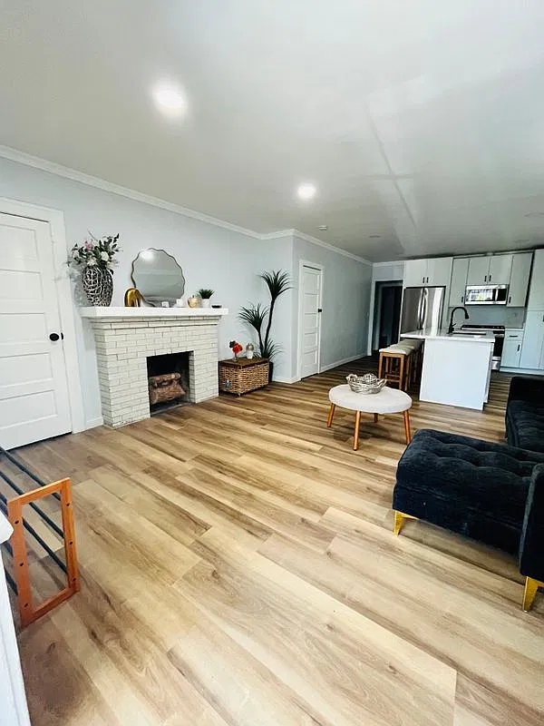 3 bed, 2.5 bath, 1291 sqft, $1,275 — Photo 1