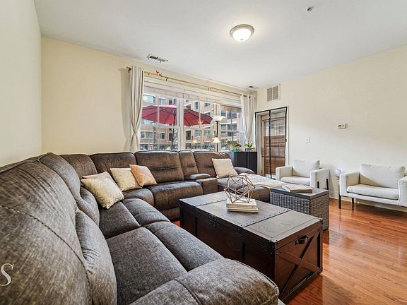 2nd image of 20 Avenue At Port Imperial APT 113