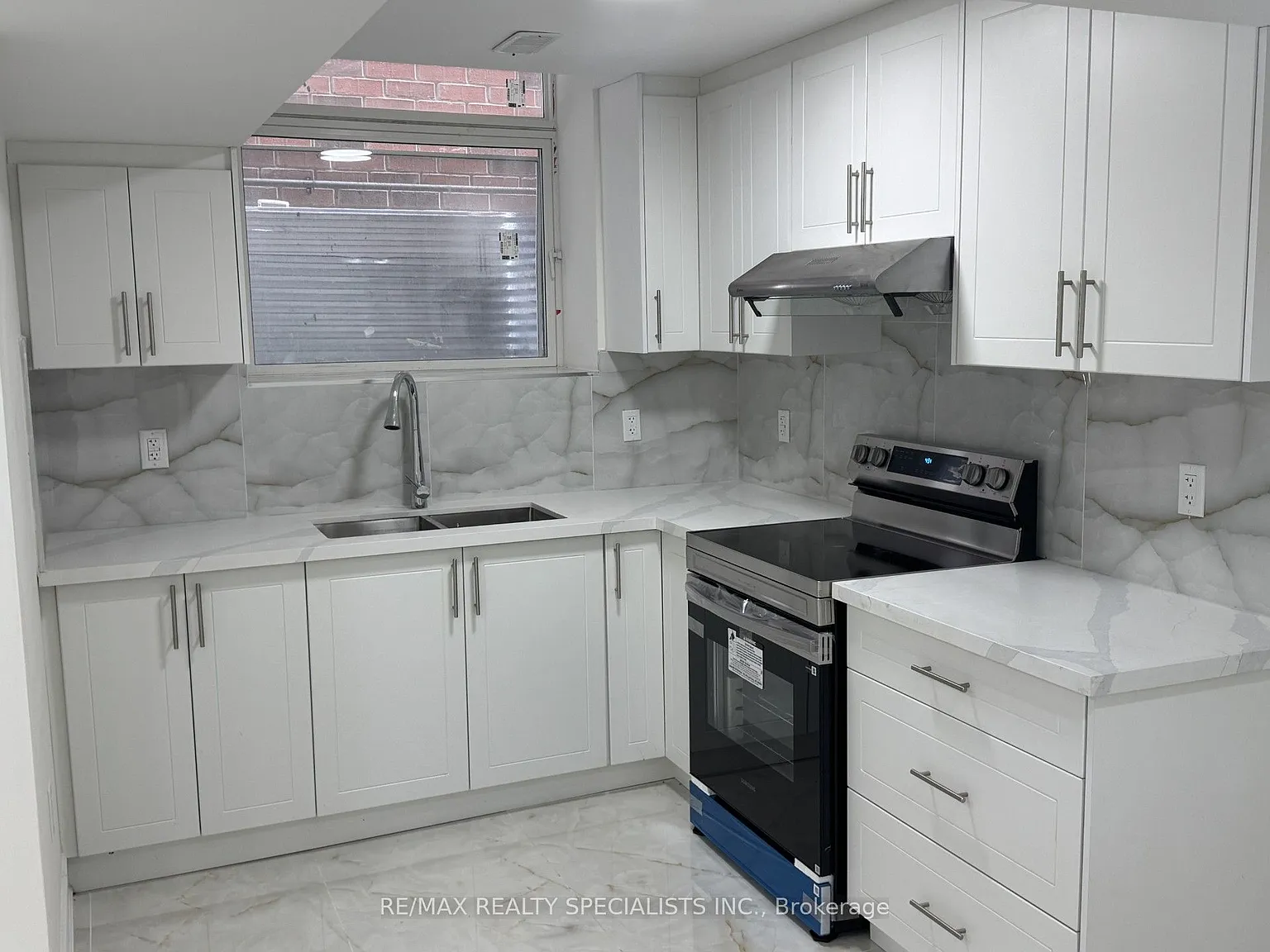 3 bed, $2,150 — Photo 4