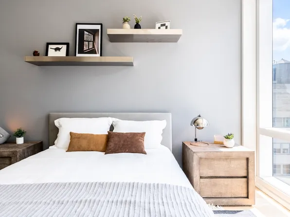 19 Dutch Street image 1 of 24