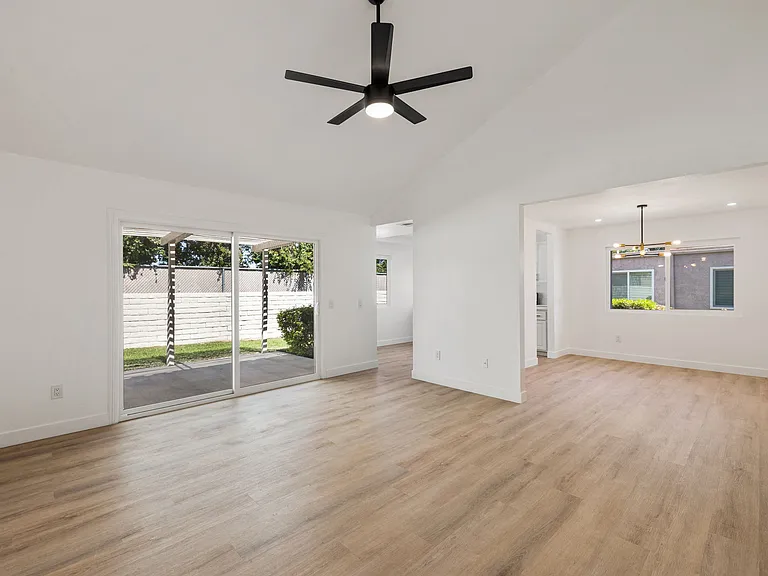 74930 San Simeon Dr — Photo 4