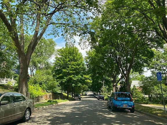 5th image of 4304 Pillsbury Ave
