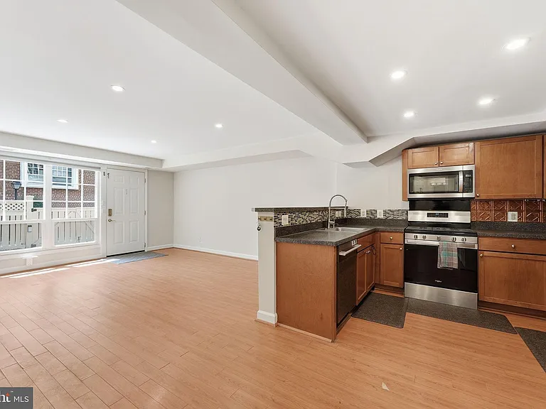 1329 N Van Dorn St — Photo 6