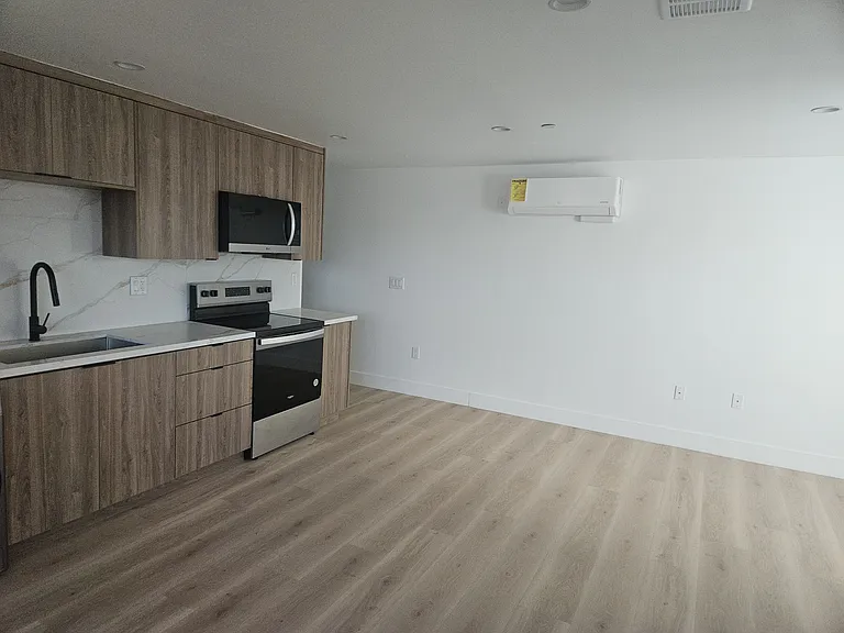 3209 W 18th St #4 — Photo 18