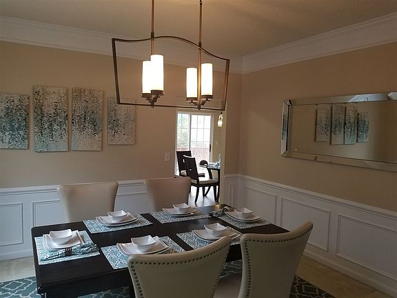 4th image of 431 W Abington Way