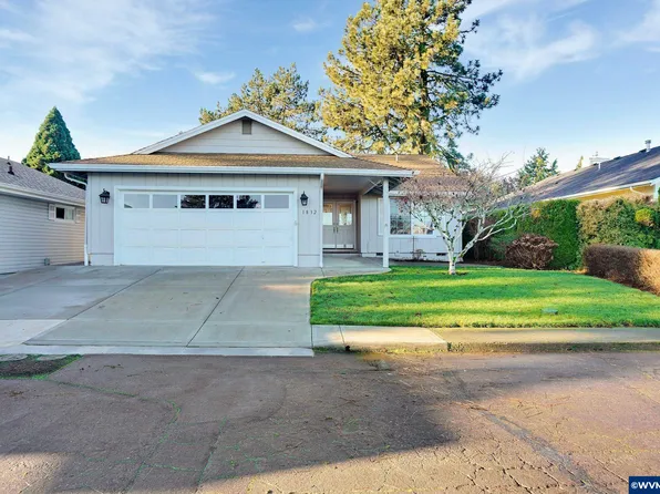 1832 Woodstock Cres NW, Salem, OR 97304