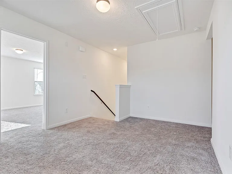 9423 Castillo Ct — Photo 13