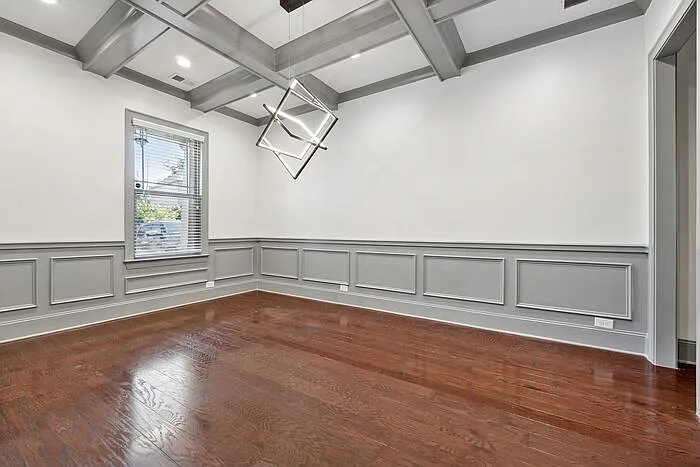 5 bed, 4.0 bath, 4076 sqft, $3,695 — Photo 3
