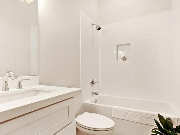 3rd image of 2635 Saint Ann St