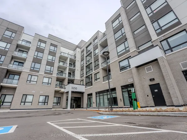 3250 Carding Mill Trl, Oakville, ON