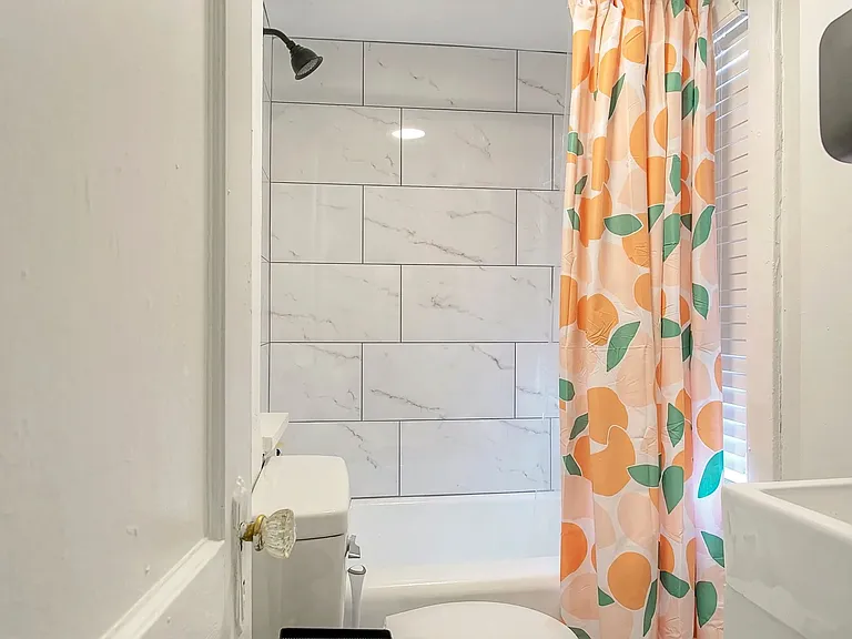 3178 Madison Rd #4 — Photo 6