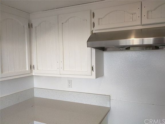 3rd image of 4120 Floral Dr