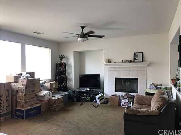 4th image of 25245 Dracaea Ave