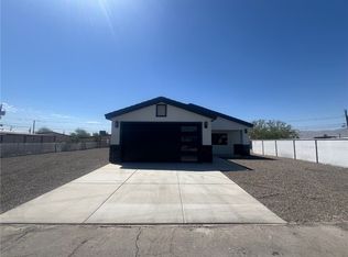 896 Sandy Beach Dr, Bullhead City, AZ 86442