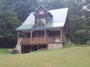 18 School Rd, Moodus, CT 06469