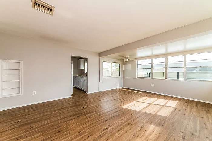8522 Dorothy Ave — Photo 5