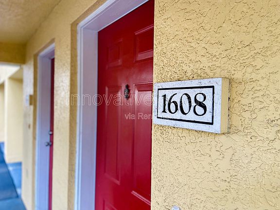 3rd image of 1608 Legacy Park Dr