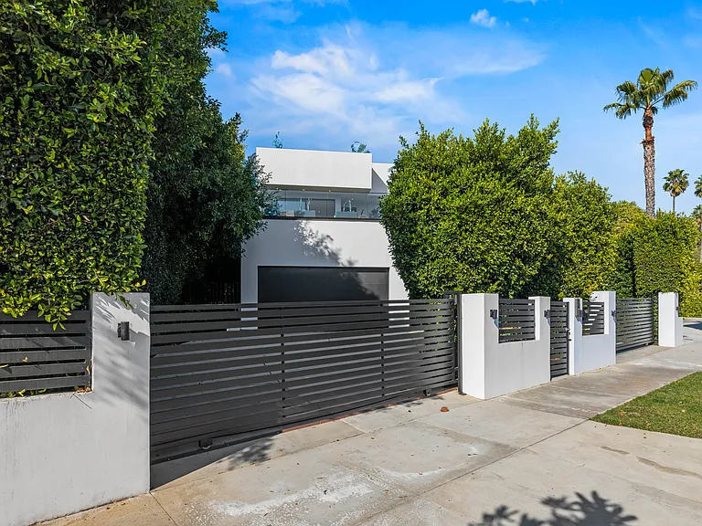 12125 W Sunset Blvd — Photo 46