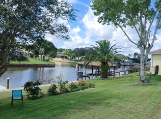 9 Collinson Ct, Palm Coast, FL 32137