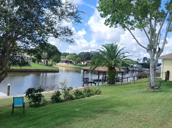9 Collinson Ct, Palm Coast, FL 32137