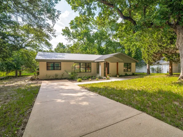 2578 Tanglewood Dr, Athens, TX 75752