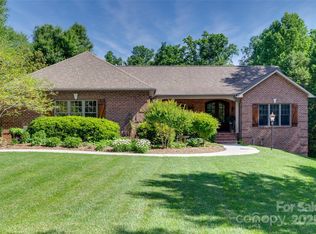 103 3rd St SW, Catawba, NC 28609