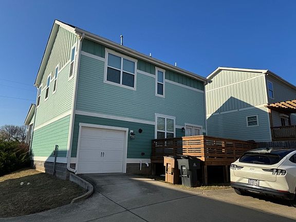 4th image of 1601 Rebecca Ave