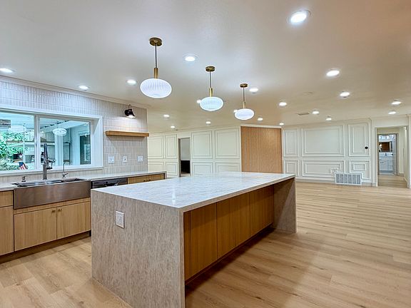 2nd image of 8983 Nightingale Ave