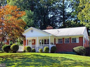 4214 Lamarre Dr, Fairfax, VA 22030